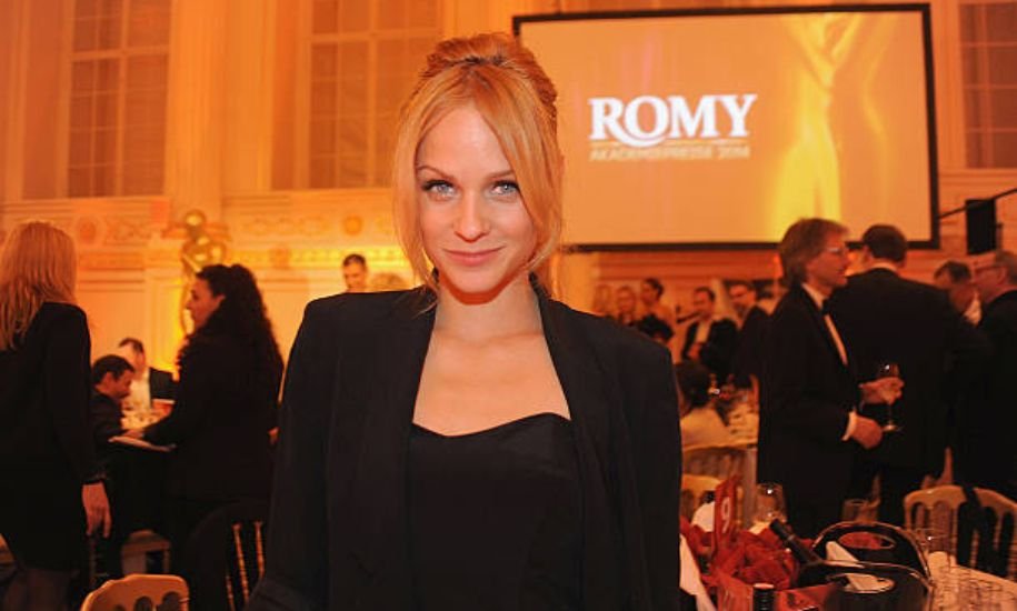 Mirjam Weichselbraun